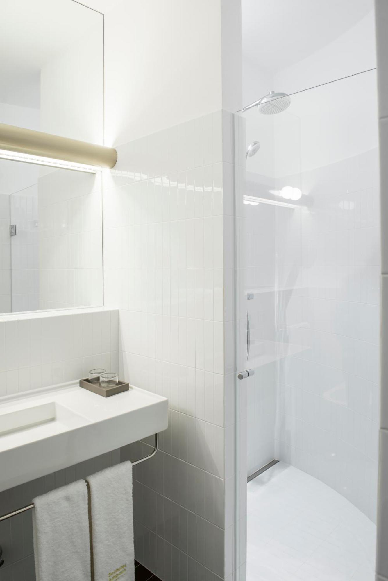 Seehotel Ambach Caldaro Rum bild