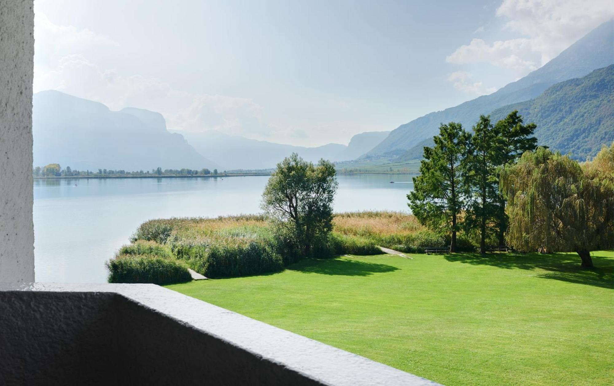 Seehotel Ambach Caldaro Rum bild
